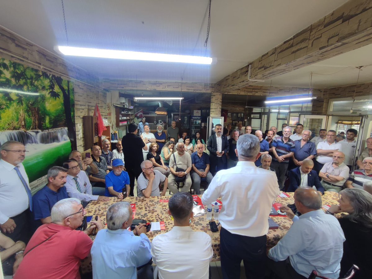 nihat_yesiltas's tweet photo. 📍Osmangazi, Atıcılar Mahallemizdeyiz!

CHP Osmangazi İlçe Başkanımız Raşit Gürbüz ile birlikte; Atıcılar Mahalle Temsilcimiz Cüneyt Tongur, Namık Kemal Mahalle Temsilcimiz Mustafa Akyaz, Zafer Mahalle Temsilcimiz Ahmet Candan, Veysel Karani Mahalle Temsilcimiz Ayhan Evtut’un katılımıyla parti üyelerimizle bir araya geldik.

Bu mücadeleyi salonlarda değil, sokaklarda; kapalı kapılar ardında değil, halkımızın arasında büyütüyoruz. Genel Başkanımız Sayın Özgür Özel’in öncülüğünde, Cumhurbaşkanı Adayımız Ekrem İmamoğlu’nun özgürlüğü ve milletimizin iradesi için mahalle mahalle çalışmaya, omuz omuza mücadele etmeye ve iktidar yürüyüşümüzü sürdürmeye devam edeceğiz.