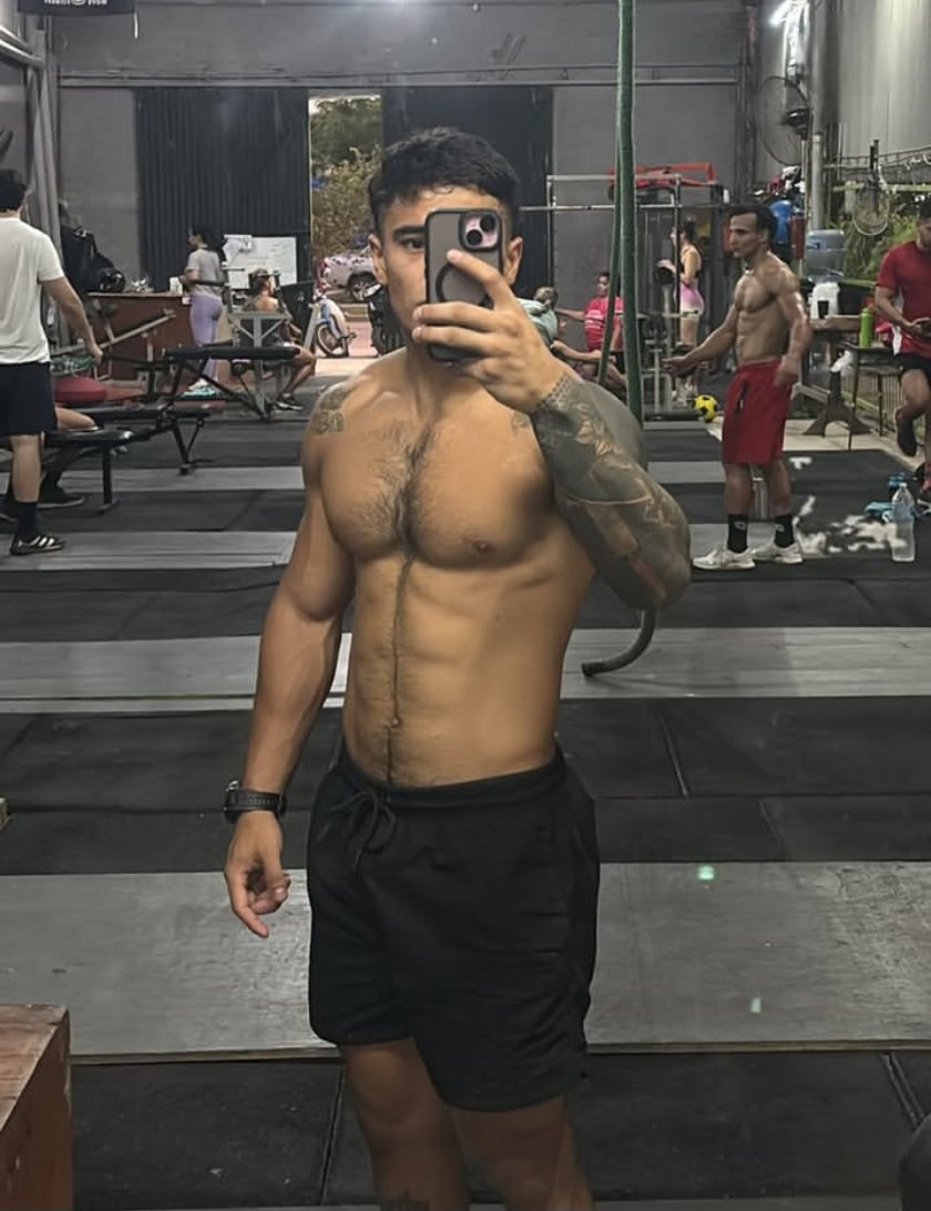StraightPy1's tweet photo. Un verdadero MACHO 🤤🔥
Disponible en el canal VIP... 👀 https://t.co/UIfNC2B5UY