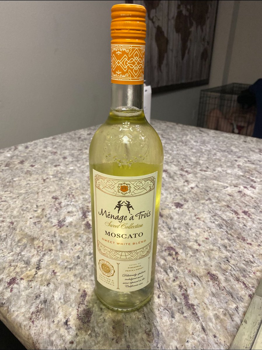 iamarchgoddess's tweet photo. I love wine 🥰 https://t.co/BO4pz2HafQ