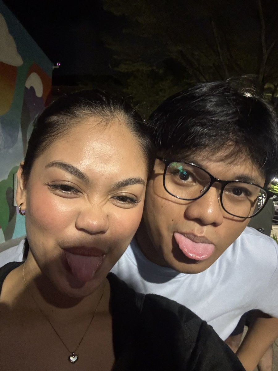 raaaaaalp's tweet photo. Date night padong spmc https://t.co/hHBpBQIfkN