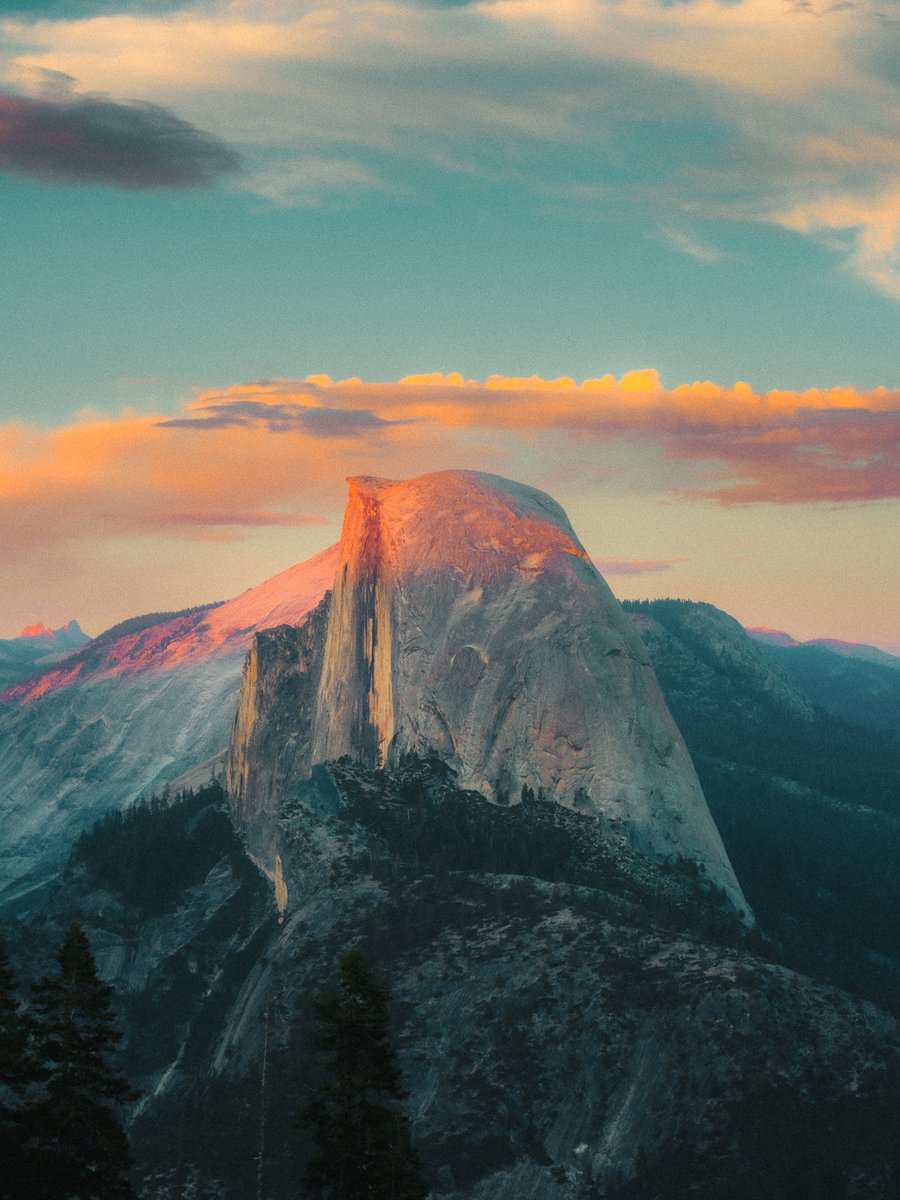 jeffmihaly's tweet photo. Sunset in the Sierras https://t.co/fkyx3qgX94