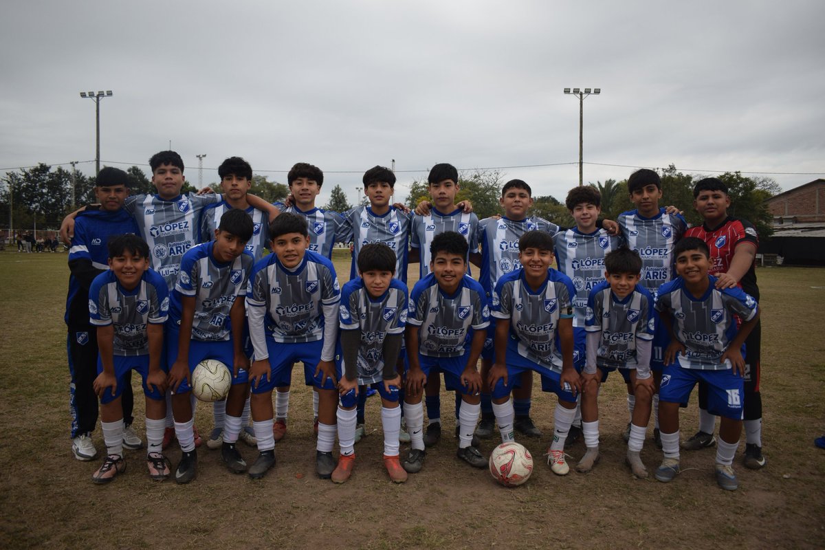 delClubTalleres's tweet photo. #LigaJujeña • #Inferiores 

#Sub13 | Nuestra categoría menor, dirigida por el profesor Luis Aguado, venció sin sobresaltos a Dep. El Cruce por 8 - 0.

⚽ Lionel Cruz x2, Máximo Sánchez, Dylan Rueda, Ignacio Politti x3, Constantino Ibáñez.

#VamosLosPibes 🔵 https://t.co/NBctkqYN4X