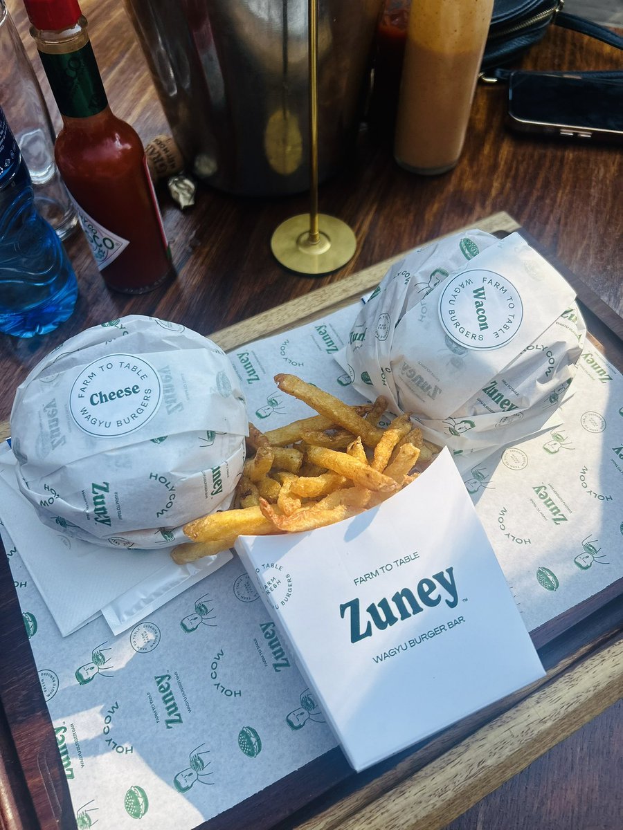 _simplysim's tweet photo. I ❤️ Joburg. https://t.co/AQJZpX9qar