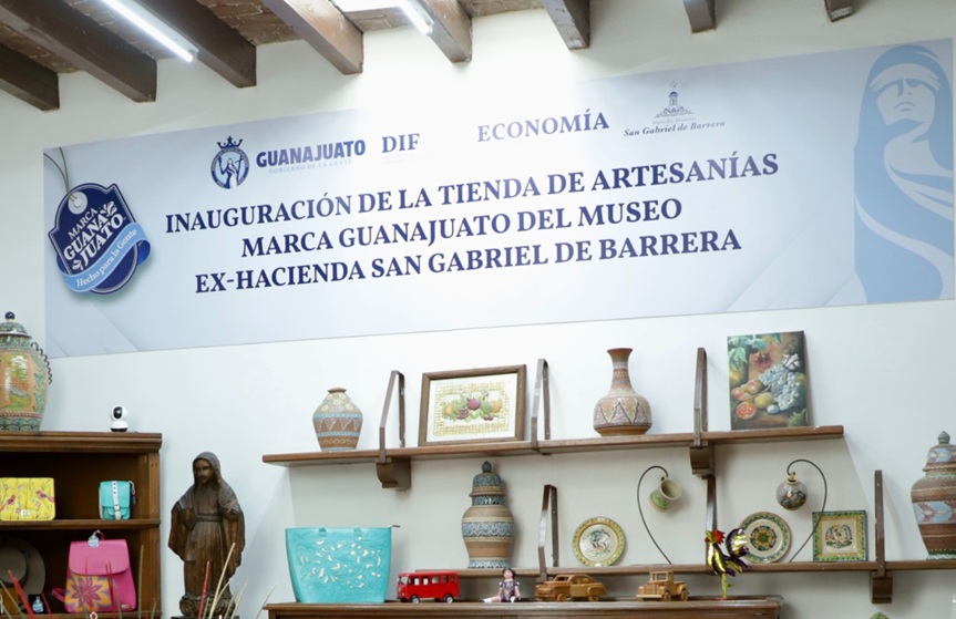 MasGto_'s tweet photo. Abre DIF estatal tienda de artesanías con Distintivo Marca Gto
https://t.co/kfMwXhtVOl
#DIF #Estatal #Guanajuato #Artesanías #Tienda #Inauguración #MarcaGto #Productos #Calidad #VisitaGuanajuato #ViajaaGuanajuato #NegociosenGuanajuato https://t.co/2DreaY8wO6