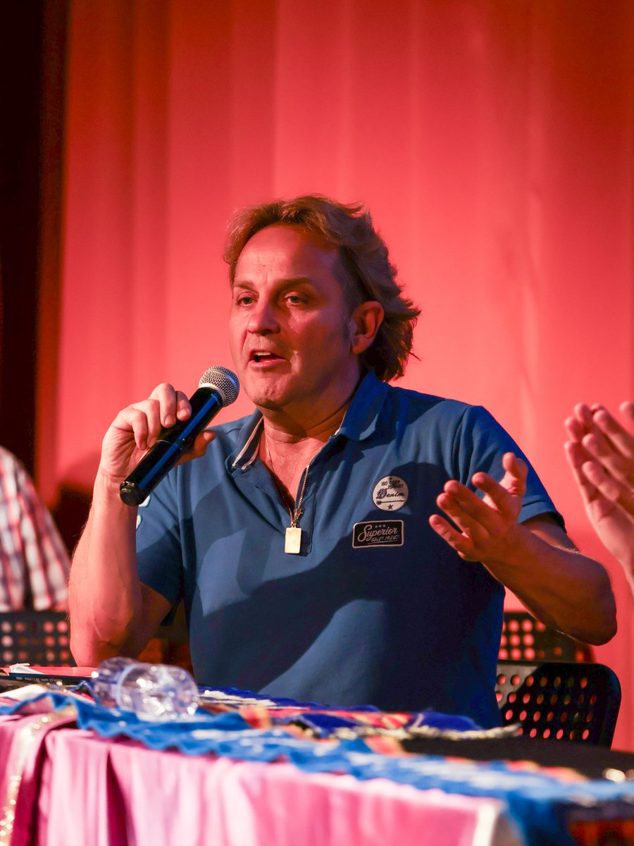 LleidaCF's tweet photo. Ramon Soler, patrocinador principal del Lleida CF

🎙️ "Dono les gràcies a tota la gent per ser aquí. Jo donaré suport al Lleida com sempre, com no pot ser d'una altra manera."

🎙️ "Gràcies al Lleida, soc el tio més feliç del món. I endavant amb el Lleida, sempre!"

💙 Un projecte també es construeix amb persones que hi creuen. Gràcies per caminar al costat del Lleida CF.