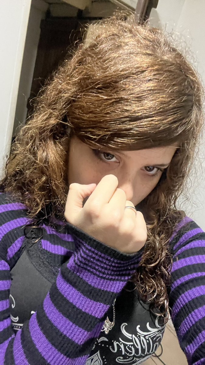 easycureeee's tweet photo. #emo #mcr #venascortadas https://t.co/WZCkM8QBMr