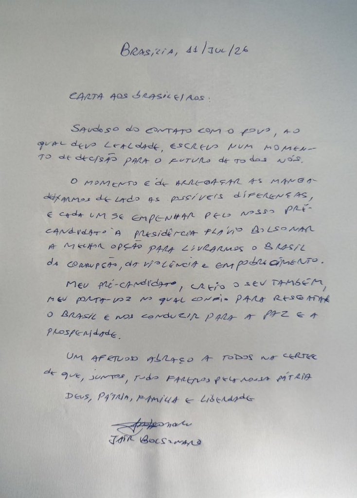 Jakelyneloiola_'s tweet photo. Flávio leu a carta de Bolsonaro onde ele pede união em torno da pré-candidatura de Flávio.

O Capitão está pedindo o básico: temos uma eleição para vencer. Temos que ganhar e espero que isso sirva de lição para muitos que se dizem de direita. União e foco na candidatura de Flávio Bolsonaro! Temos que tirar o PT do poder.