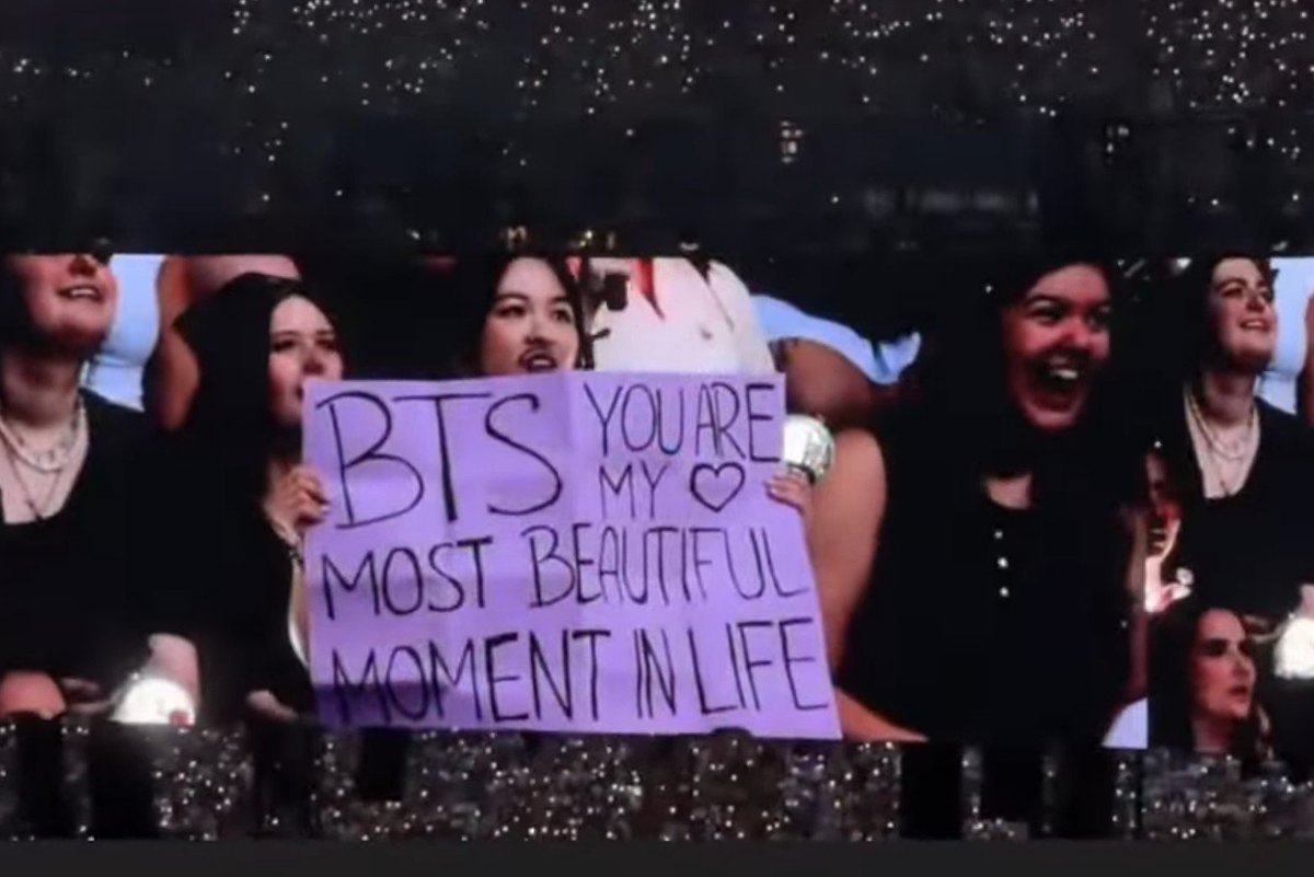 myyouwithjk's tweet photo. "BTS you are my most beautiful moment in life " 💘 https://t.co/7MXEV4sXka