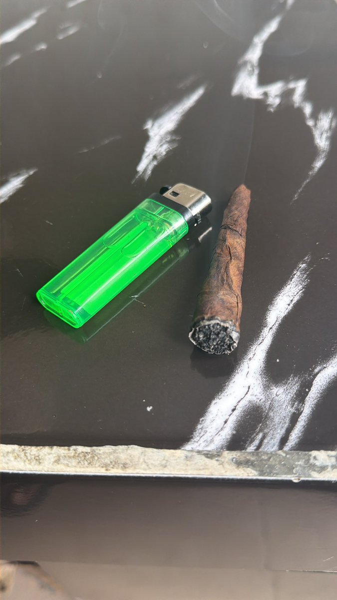 holywizard_'s tweet photo. 🍃🌬️💨 https://t.co/Qhw8Culjn0