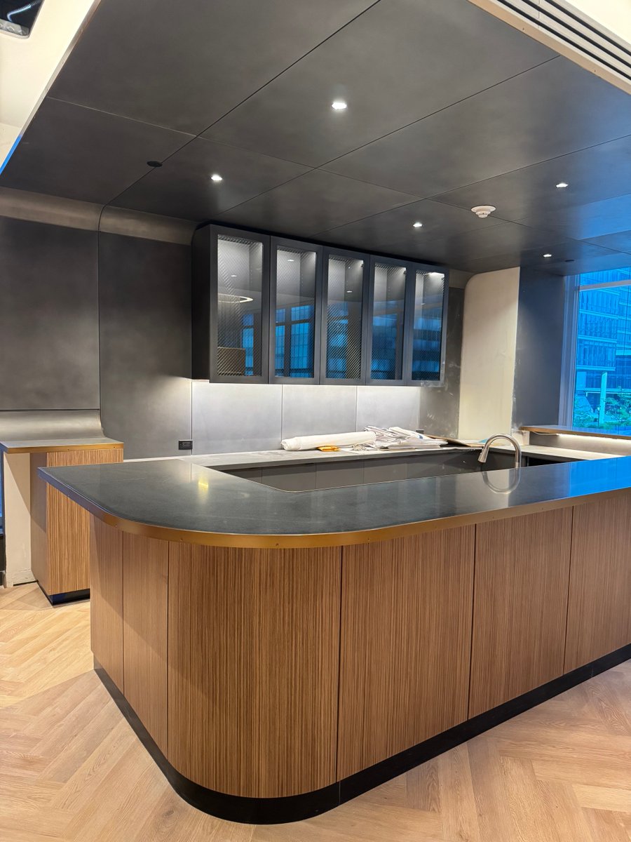 woodwebcom's tweet photo. Offering Services
Title: Finishing: Architectural Metal &amp; Architectural Millwork 
Location: Manhattan/ANYWHERE, NY

Architectural metal finishing for lobby elevator doors, bronze cladding patina finishes, metal touch-ups and dipping if you have a ... https://t.co/UzxVyMws7B