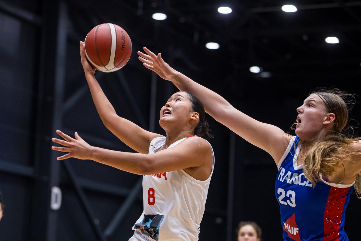 BaloncestoESP's tweet photo. Toca levantarse y 𝗟𝗨𝗖𝗛𝗔𝗥 mañana por una 𝗠𝗘𝗗𝗔𝗟𝗟𝗔  🥉

#U20F 🇪🇸 #SomosEquipo https://t.co/pPKwexDncW