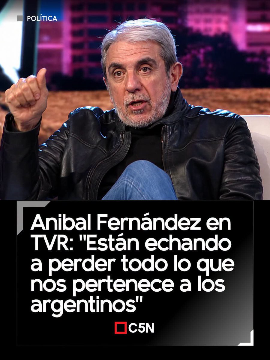 LadyAMA01091892's tweet photo. La Morsa.deberia estar preso hace años por el triple crimen de gral Rodriguez. Como hacen estos sinvergüenzas para zafar. https://t.co/XVzaXYYTle