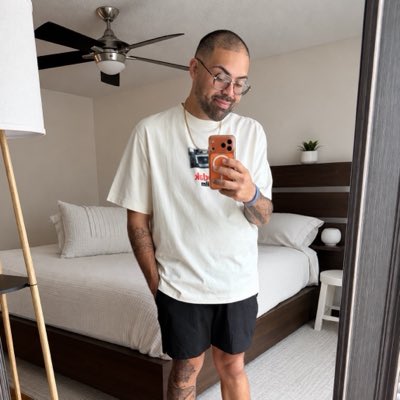 Samocsc's tweet photo. #NewProfilePic https://t.co/sSQpCB2ZGG