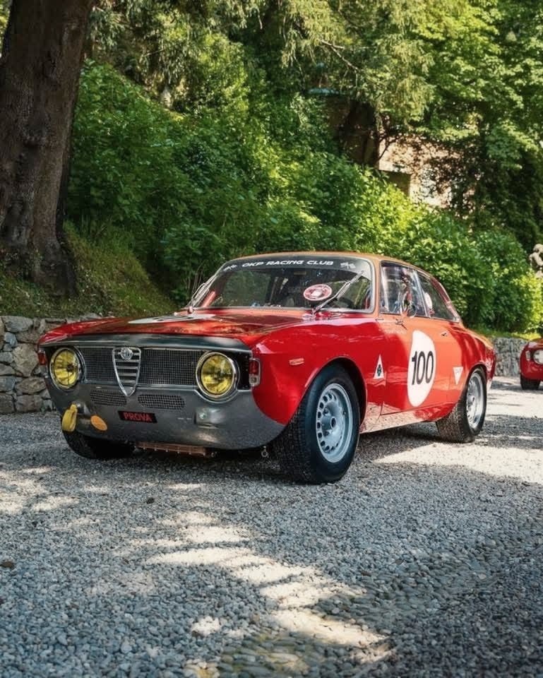 alfamale87's tweet photo. Alfa Romeo Giulia GT https://t.co/ds2Tfpx9NG