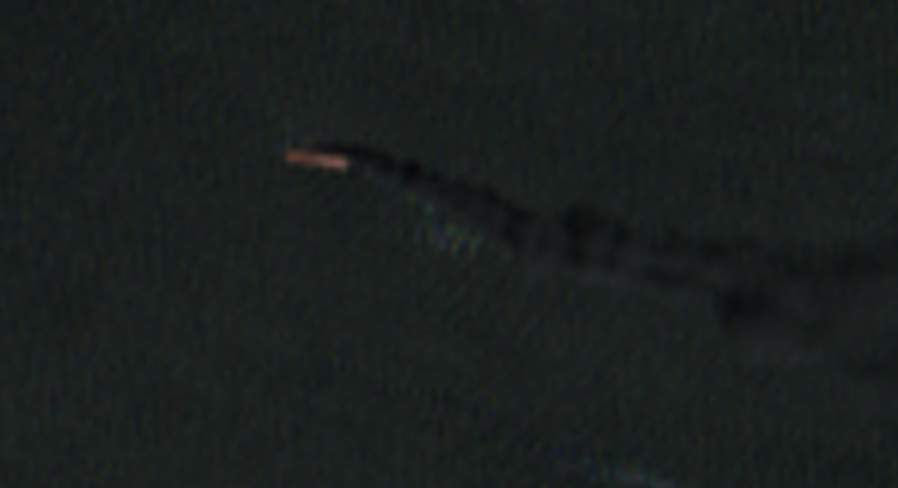Osinttechnical's tweet photo. ESA's Sentinel-2 passed over the Sea of Azov this afternoon and saw multiple Russian vessels on fire or leaking fuel/oil after the massive Ukrainian maritime drone strike last night. https://t.co/KBQxXYevcf