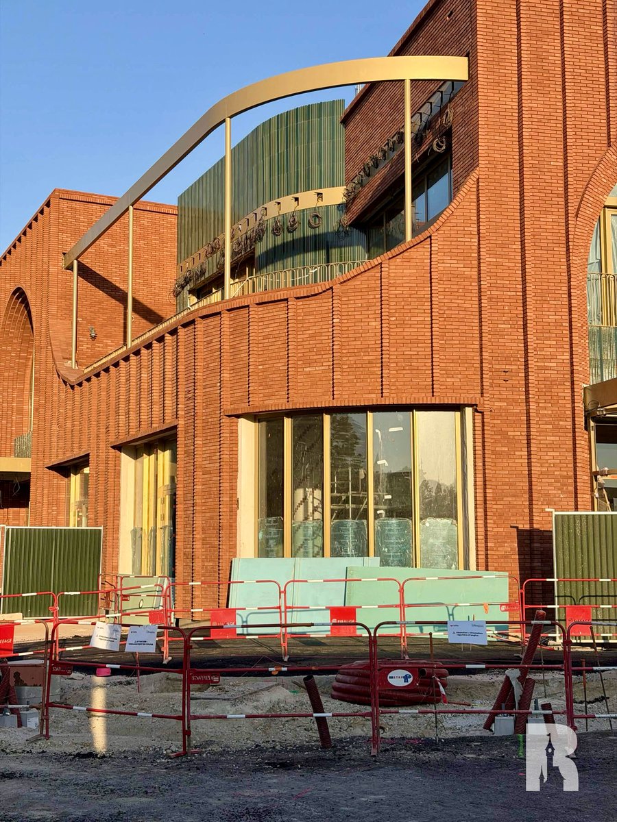 DLPReport's tweet photo. 🔧 Upcoming Italian restaurant Casa Giulia looking more and more like the concept art: https://t.co/AedFeRAH7m