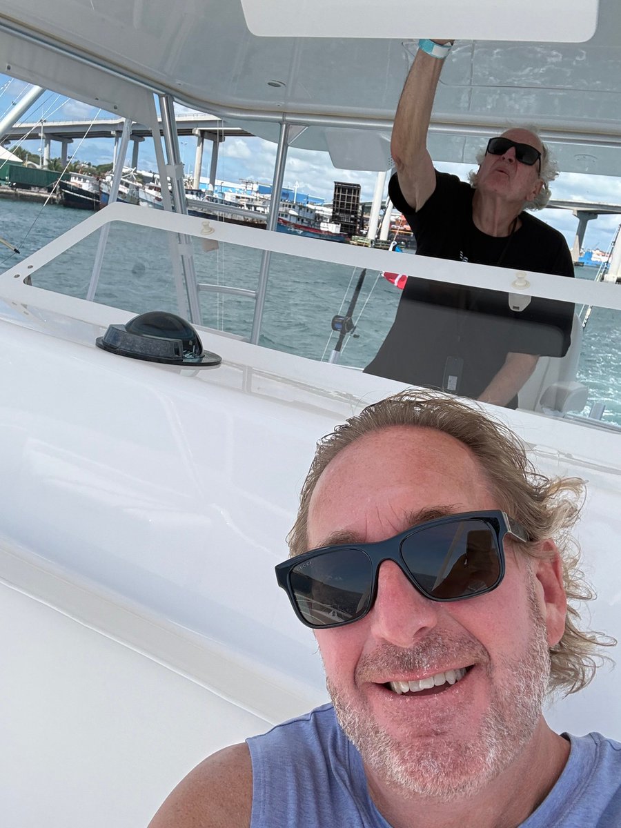 coach_ritchy's tweet photo. Saying goodbye to my main man Sheldon.  Super cool dude. https://t.co/fRhaBse8gw