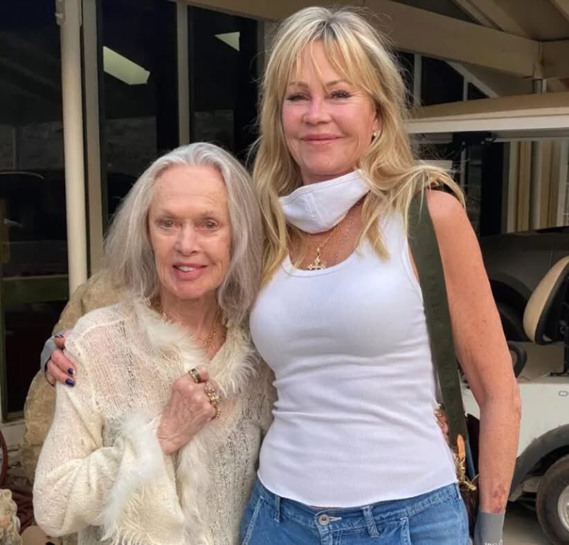 freakoutsideofx's tweet photo. Tippi Hedren, 96yo, and her daughter, Melanie Griffith, 68yo ❤️❤️ https://t.co/OgzZZqZTWh