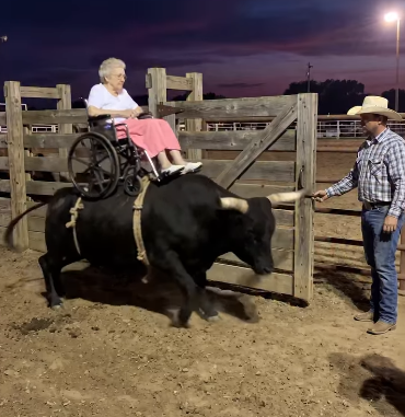 DavePrattLive's tweet photo. Meanwhile............in my hometown of Elko......
#Elko #hometownproud #smalltown #smalltownlife #smalltownamerica #prattmarketingagency #prattpodcasting https://t.co/UKrAa8KCn3