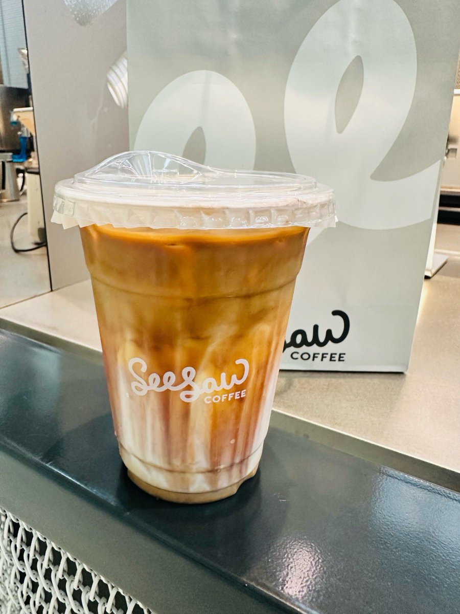 AntjeSchwill's tweet photo. [My partner brought me my iced latte exactly how I like it when I was stuck in a morning meeting — small things that make the whole day ] https://t.co/W03tWMshbx