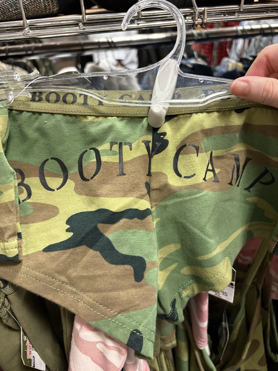 xerrestrez's tweet photo. ghost is def getting these for soap https://t.co/pmMZ4hPKwP