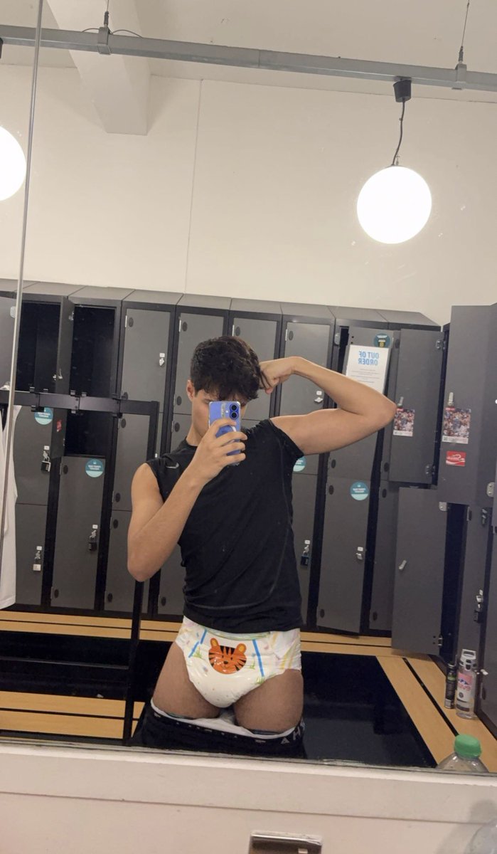 subbyboyldn's tweet photo. @abdllondon Ur cute as fuck man https://t.co/tmp2TSbuD5