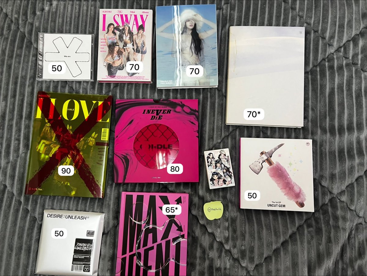 miashuhh's tweet photo. vendo/venda drop 
i-dle, young posse, enhypen, kiiikiiii
1.425 + frete
Não vendo separado, caso queira abrir ceg me avise pfvr
* = avaria ou press mark https://t.co/1ATKqr8wpP