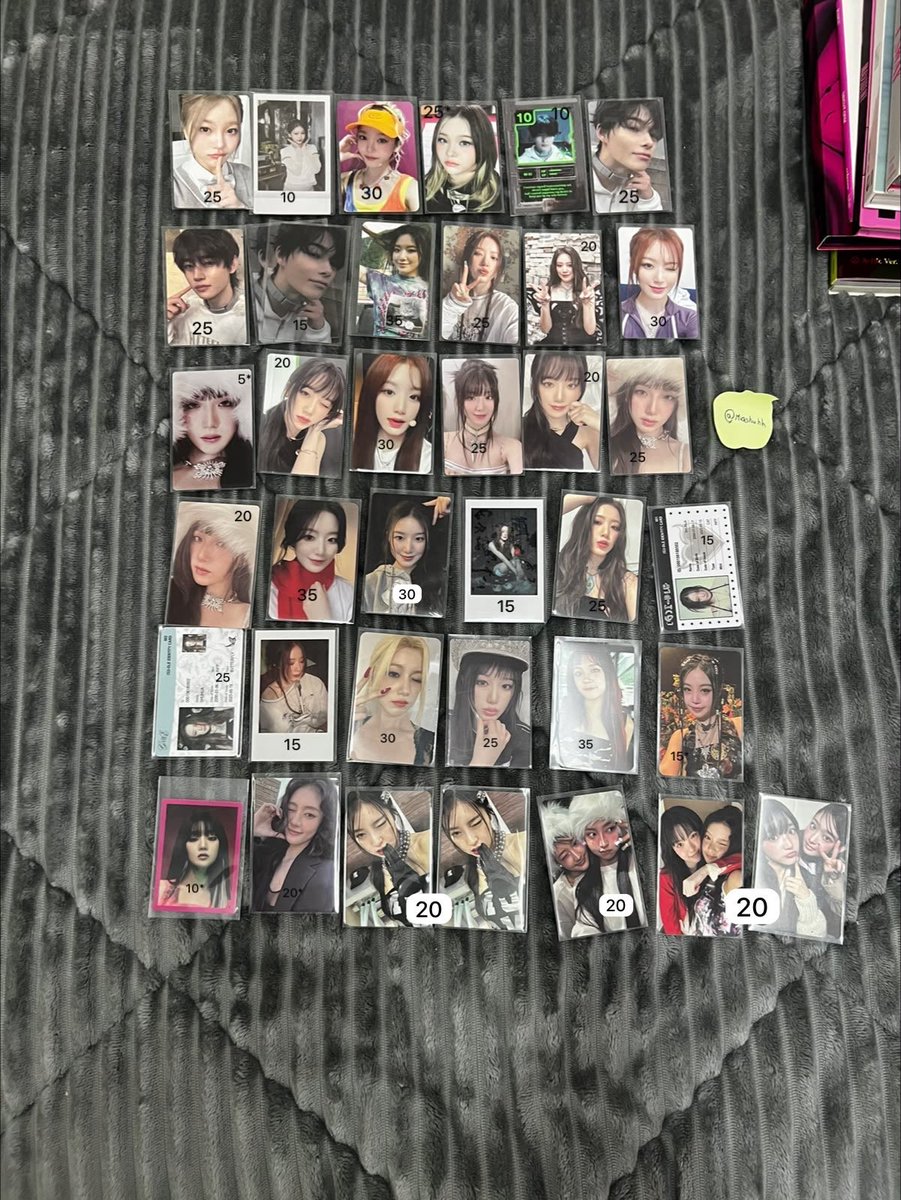 miashuhh's tweet photo. vendo/venda drop 
i-dle, young posse, enhypen, kiiikiiii
1.425 + frete
Não vendo separado, caso queira abrir ceg me avise pfvr
* = avaria ou press mark https://t.co/1ATKqr8wpP