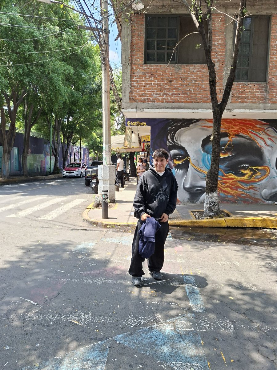 ragmansitooo's tweet photo. adios maquila ratonera 🕊️ https://t.co/8CupfKGG7p