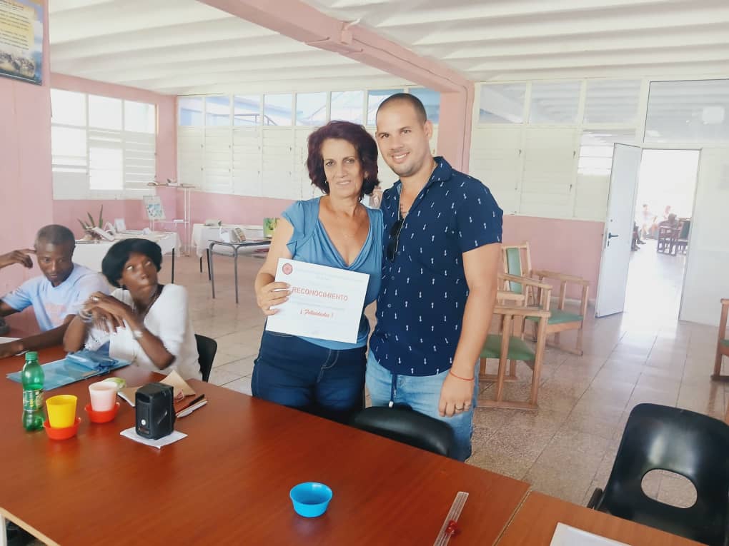 sandygomez804's tweet photo. 👉 Tuvo lugar además el Seminario de Preparación para las proyecciones de la próxima etapa, 2026-2027. En el encuentro fueron reconocidos los profesores del claustro 🌹, esos que día a día le ponen todo su empeño a esta obra de infinito amor.
#ipvcecm #MatancerosEnVictoria https://t.co/F6fYhjgMol