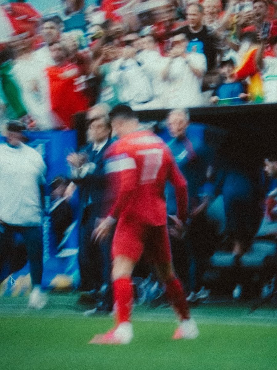 onllyy_7's tweet photo. Fuck the World Cup I miss the GOAT https://t.co/cOygJGQAzC