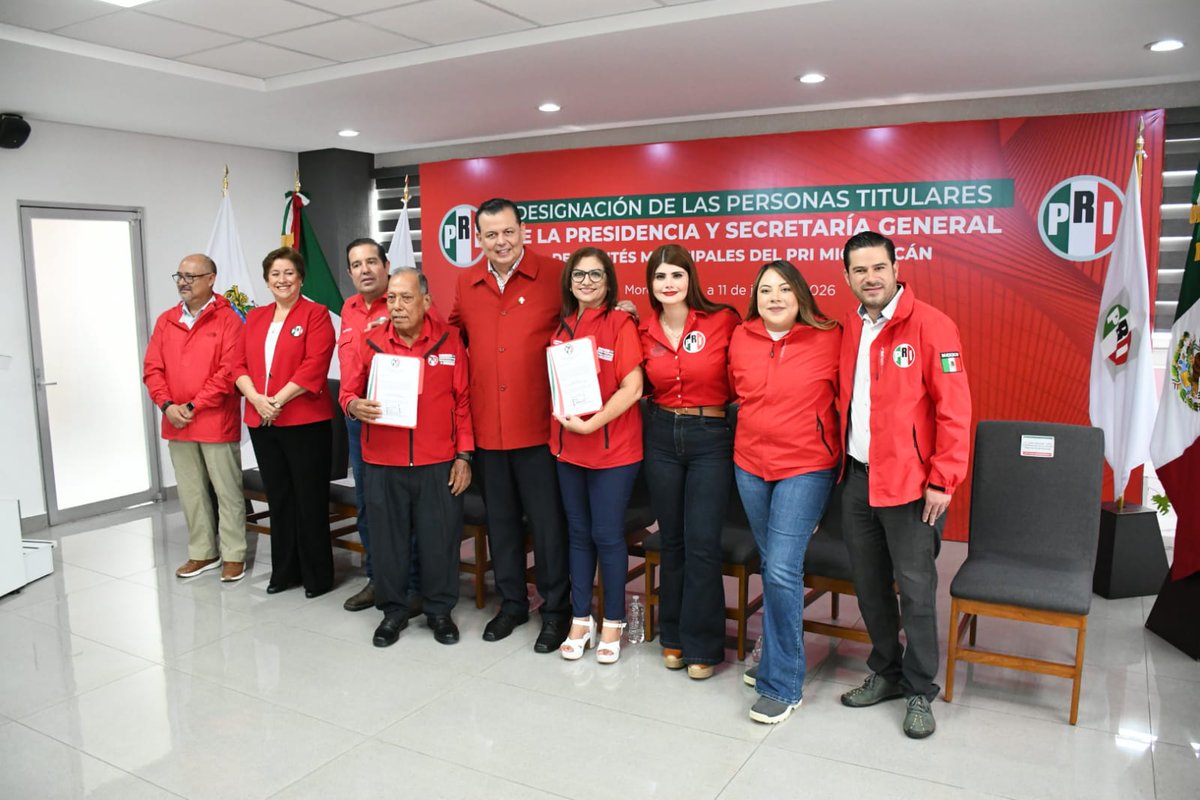 CDEPRIMICH's tweet photo. El presidente @MemoValenciaR realizó la toma de protesta a las personas titulares de la presidencia y la secretaría general de 41 Comités Municipales en #Michoacán.
@RocioLuquin @SriaGralPRIMich @Cuquis_Camarena @ale_anbec @JoseLuisGarza8a @isrraelabraham @Adan_sanchezLop https://t.co/TEpEywsufA