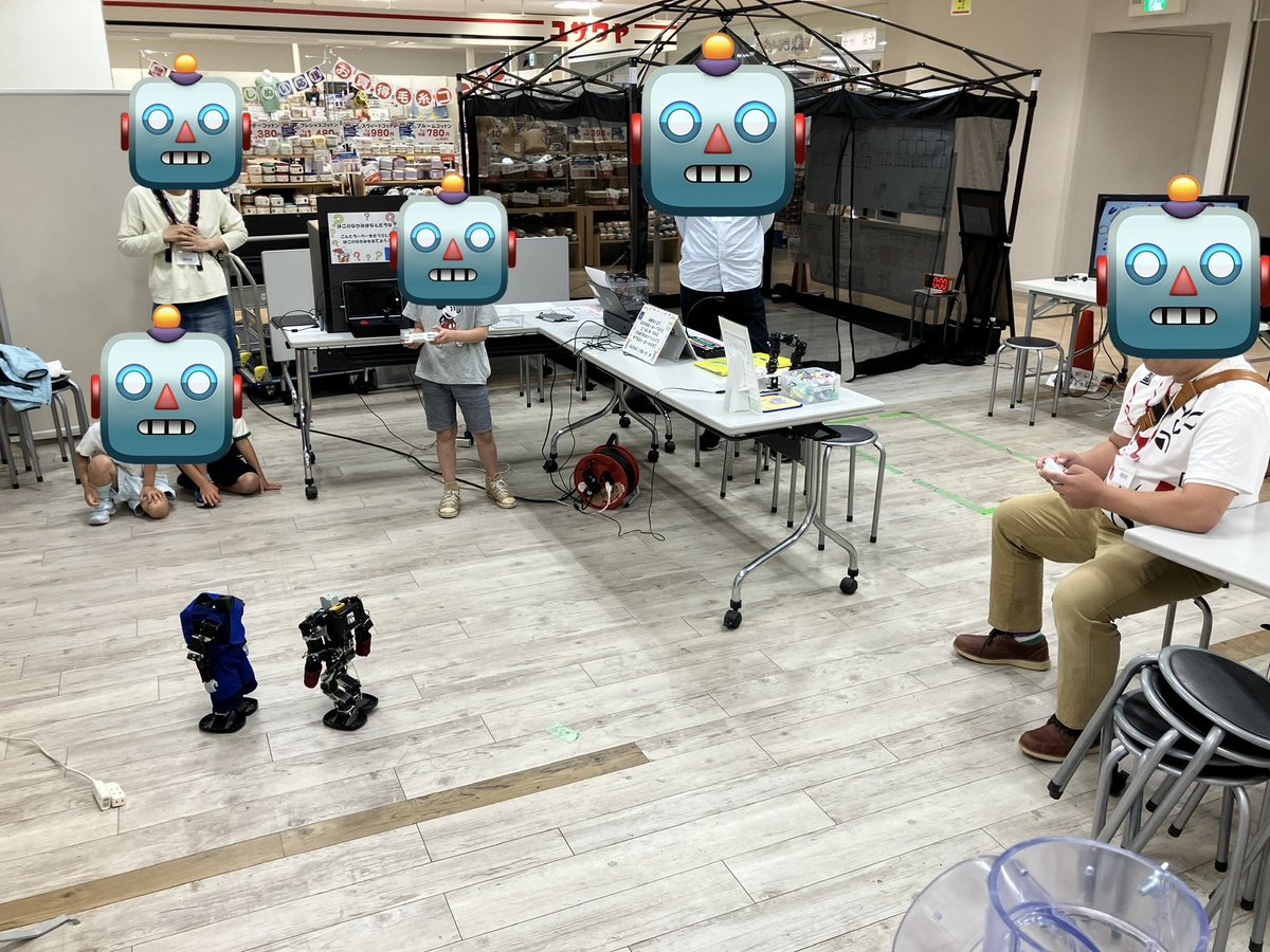 robotyuenchi's tweet photo. 先端技術を楽しく体験‼️
GW大好評だったワークショップ💫
夏休み🌻も長期開催で調整中♪
あつぎロボット🤖ゆうえんち❗️
#アミューあつぎ
#いつでもロボに会える街
#ロボットゆうえんち
#ロボットイベント
#ロボット体験操縦
#ドローン体験操縦 https://t.co/hzL9p4I70e