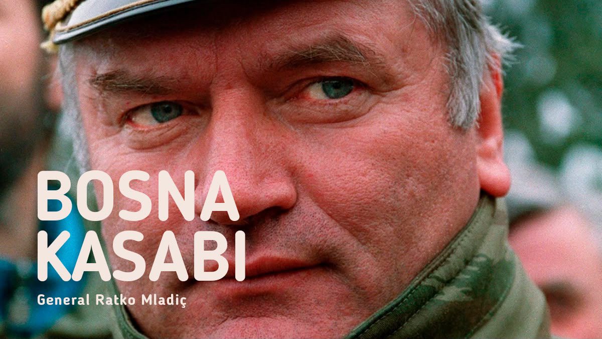 drfahrettinkoca's tweet photo. Sırp askeri lider Ratko Mladić, Srebrenitsa Soykırımı’nın baş sorumlusuydu. 1995’in 11-22 Temmuz'u arasında 8.000’i aşkın Müslüman Boşnak erkek ve erkek çocuğunun otobüslerle infaz alanlarına taşınıp, toplu mezarlara gömülmesi emrini verdi. Hâlen, toplu mezarlarda cesetlerine yeni ulaşılan kurbanlar var.
 
Aliya İzzetbegoviç'in “Unutulan soykırım tekrarlanır.” sözü tarihi bir uyarıydı. Soykırımı, faillerini unutmamalıyız.
 
Bosna Savaşında on binlerce sivilin katledilmesinde de rolü olan Ratko Mladić, ömür boyu hapis cezası almıştı, yakın bir zamanda sağlık sorunları sebebiyle geçici tahliyesini istedi.
 
Bugün, 11 Temmuz 1995 Srebrenitsa Soykırımı’nı Anma Günü. Şehitlerimizi rahmetle yad ediyoruz. Ve biliyoruz ki; Bosna kasabı Ratko Mladić gibi câniler dünyada bugün de var.