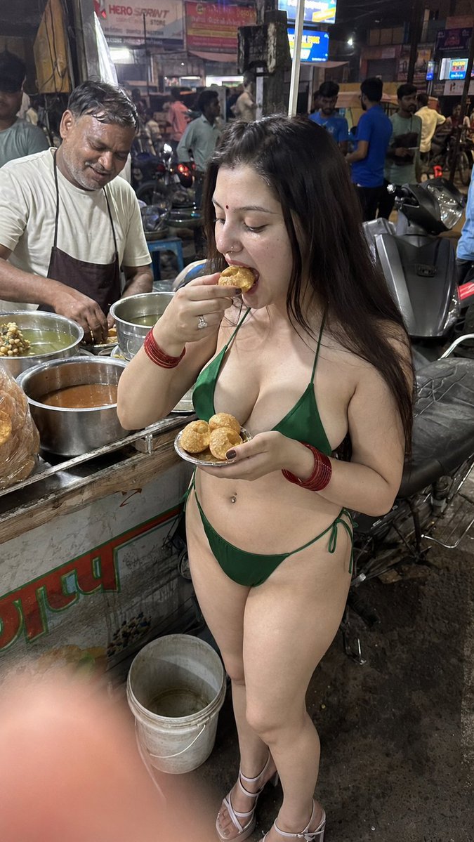 AIhubdesi's tweet photo. Indian beauties https://t.co/A5viBoxVUx