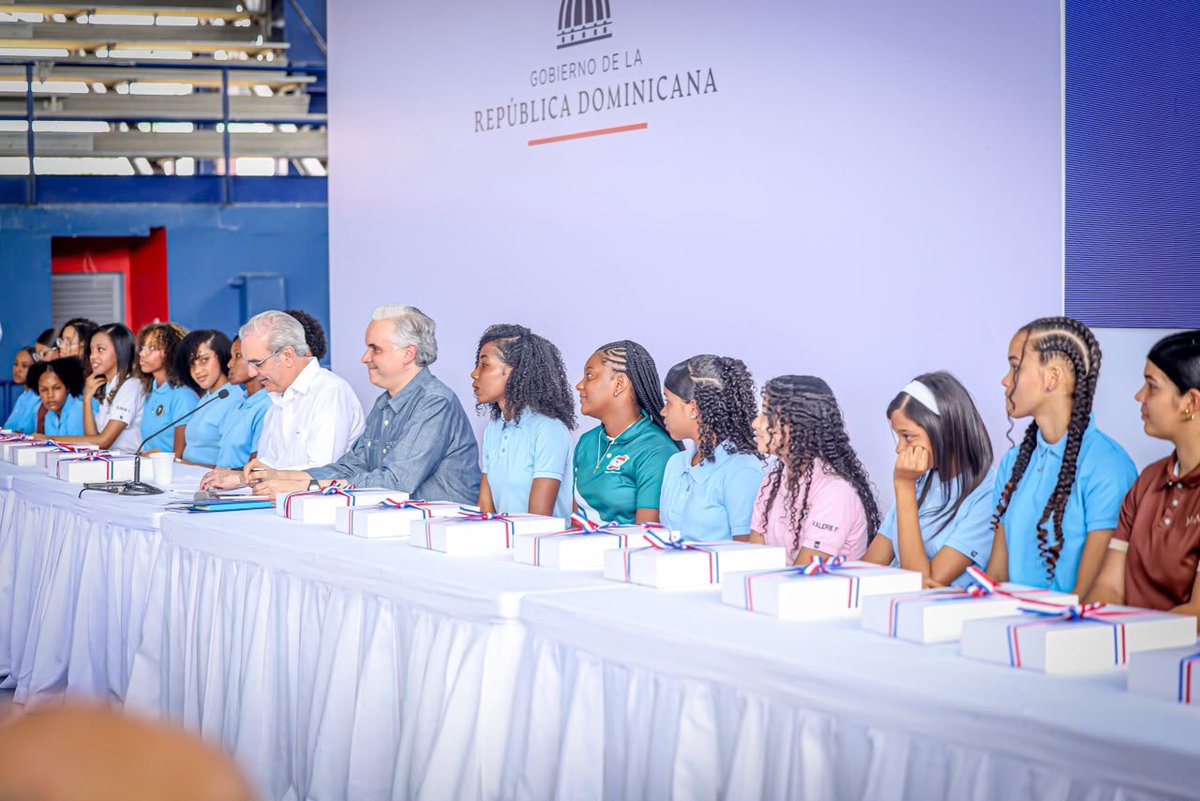 EducacionRDo tweet picture