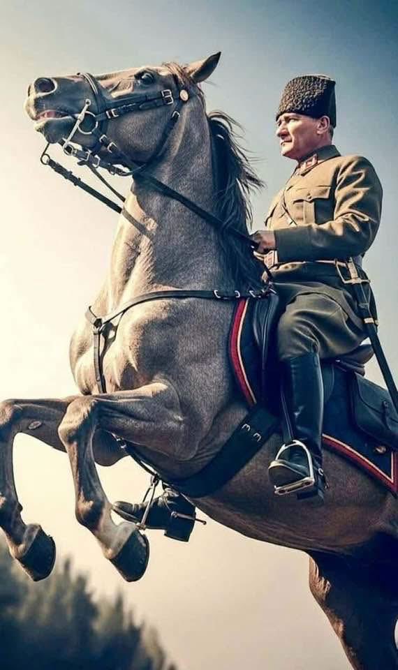 hsanengl1's tweet photo. “Kemalizim ,geçmişin bekçiliği değil geleceğin öncülüğüdür…”
    Ahmet Taner Kışlalı.🥀

#KemalizimKurucuİdeolojidir 
🇹🇷❤️🇹🇷
#İyiGeceler ⭐️🌙 https://t.co/ifZT7eMVF0