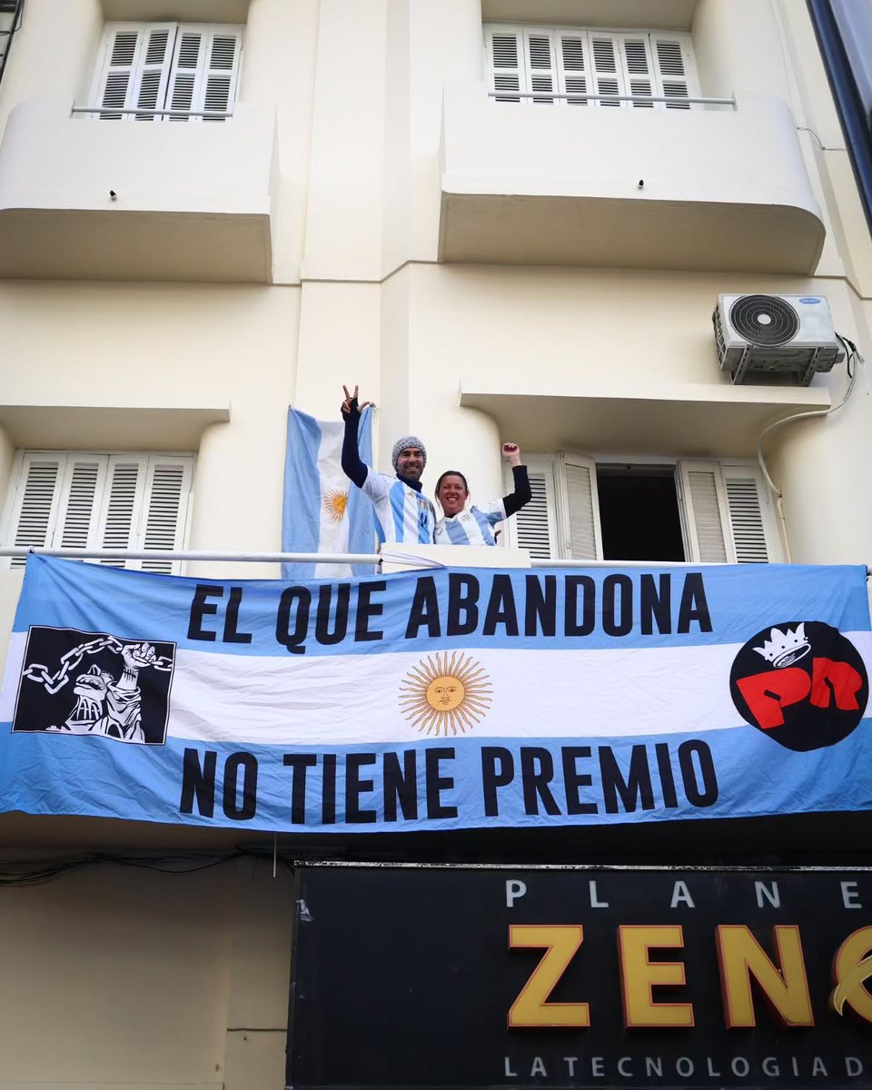 losredo_enfotos's tweet photo. ¡El que abandona no tiene PRemio! https://t.co/q3Tok9u1WP