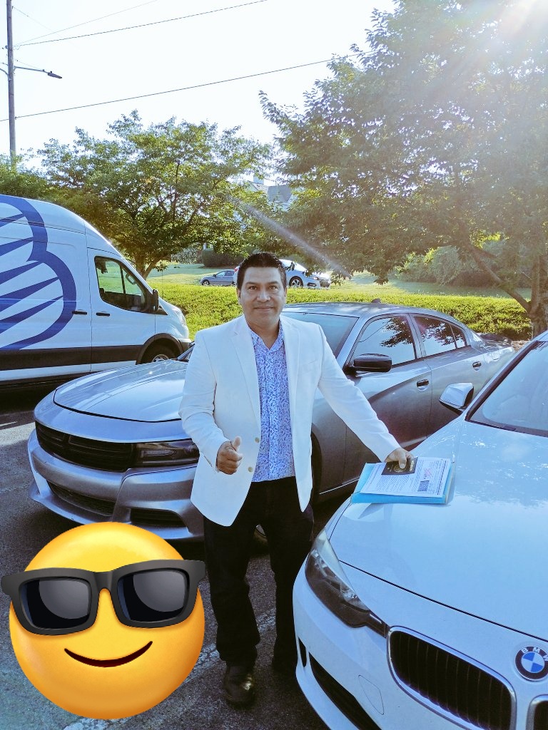 discomoviloasis's tweet photo. Mi gente hoy fue un excelente día por qué fue el comienzo de una Nueva etapa de mi vida los aprecio mi gente https://t.co/Z5wONaUnZO