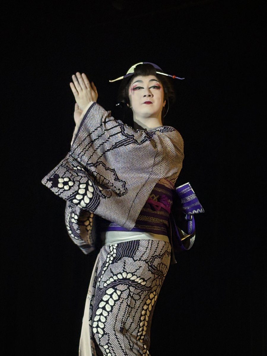 PythonBeautiful's tweet photo. 劇団美松
山桜桃の湯
桃の湯劇場
2026.7.11昼の部
雷矢祭り

松川小祐司座長

♬博多夜船 https://t.co/IdxUdzBkBA