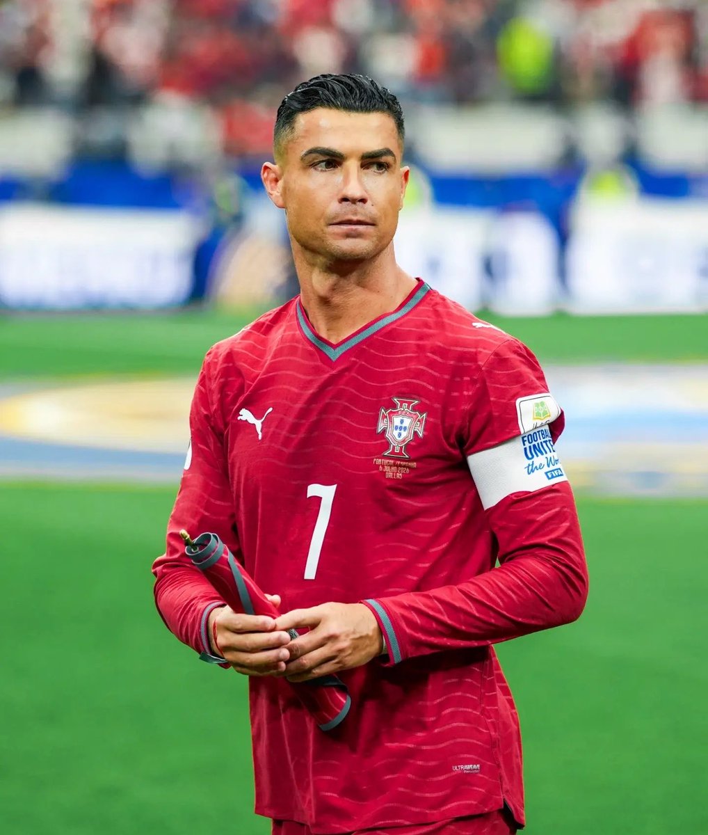 CRonaldoNews's tweet photo. 🤩✨🇵🇹 https://t.co/rEScKdvaVl