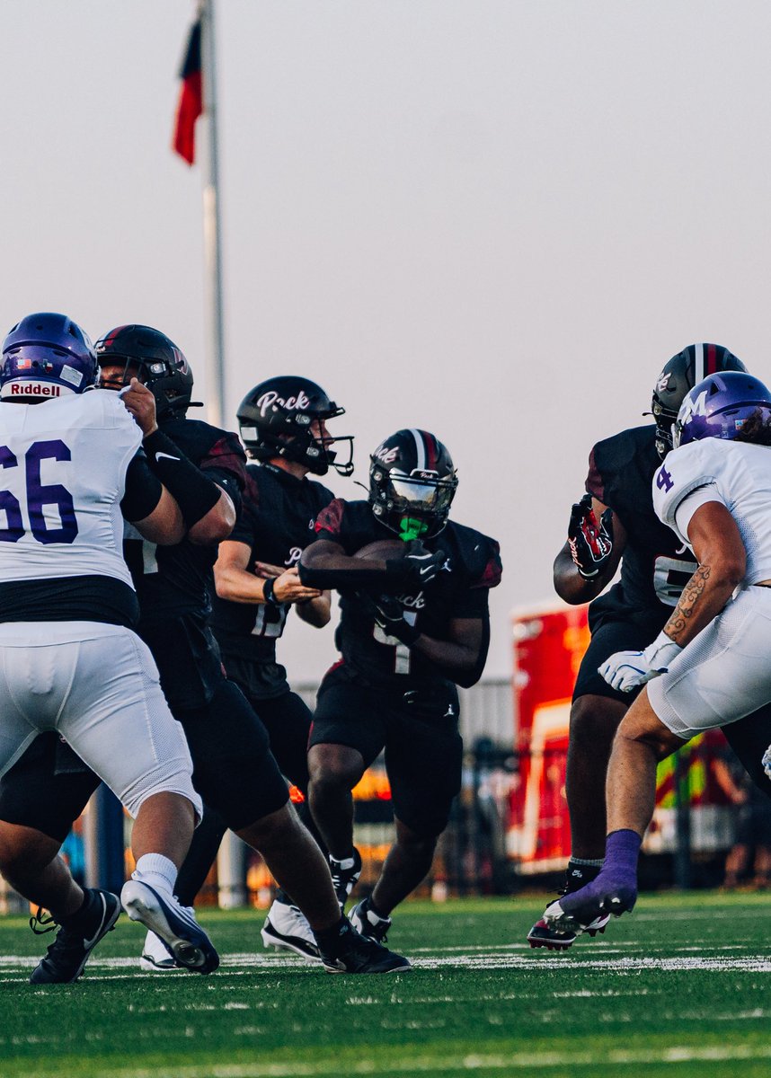 Weiss Football tweet media