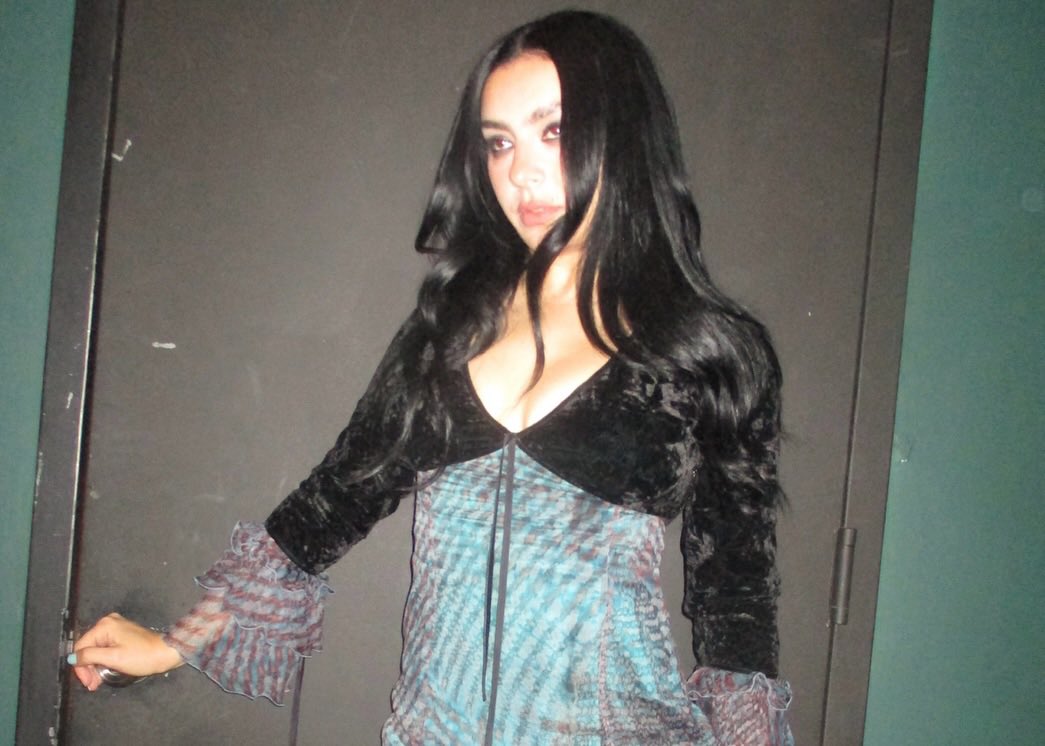 xcx source tweet media