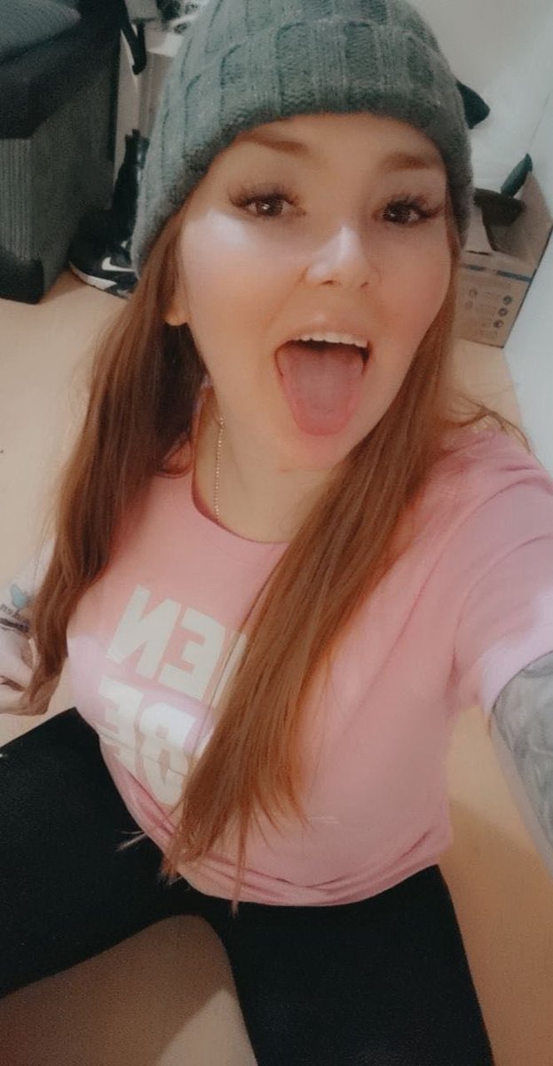 GoddessreenaR's tweet photo. REAL DOMMES DONT TAKE OFF THEIR CLOTHES. 

Domme of 14 years here.

I’ve walked “men” on leads 
I’ve humiliated “men”
I’ve bent over “men”
I’ve rinsed “men”

But here’s the thing 

“Men” are slaves. Not women. 

Put your clothes back on &amp; make the “men” beg to take theirs off. https://t.co/lVe8EirrLL