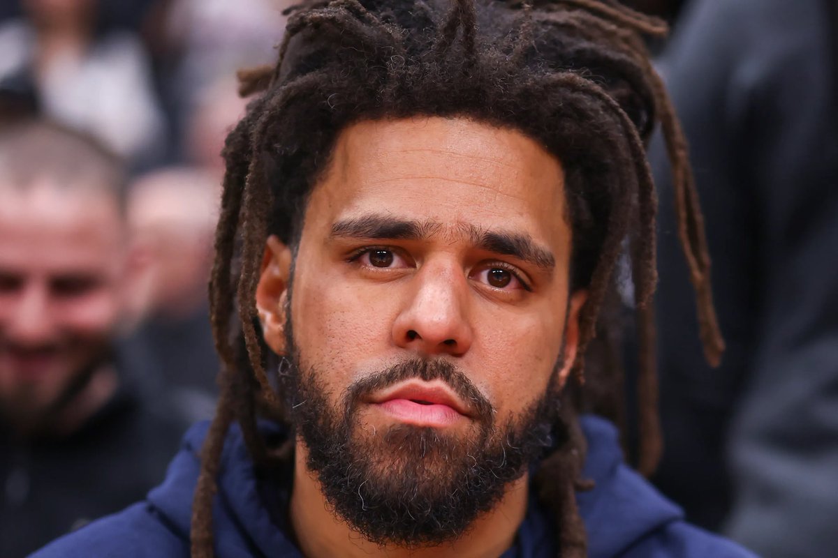 HipHop0utlet's tweet photo. Scientists have just discovered a 4000 year old artifact that may potentially be connected to J. Cole. https://t.co/2myjjCjL8K