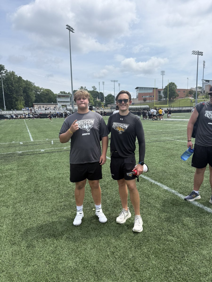 BigBender66's tweet photo. Thank you @Towson_FB for the instruction and work at camp today. #FTR #BeltwayBoyz https://t.co/QOvhQcXzZb
