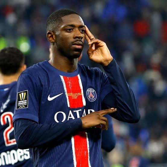 PeFFL__'s tweet photo. 🚨 OFFICIEL : ZFR Momo sort de sa retraite de joueur ! 🔙⚽️

Après plusieurs mois loin des terrains, ZFR Momo est prêt à écrire un nouveau chapitre de sa carrière. Plusieurs clubs suivraient déjà sa situation avec attention. 👀🔥

Le retour d'une véritable légende de la FFL. 🐐❤️ https://t.co/idgla0obIO
