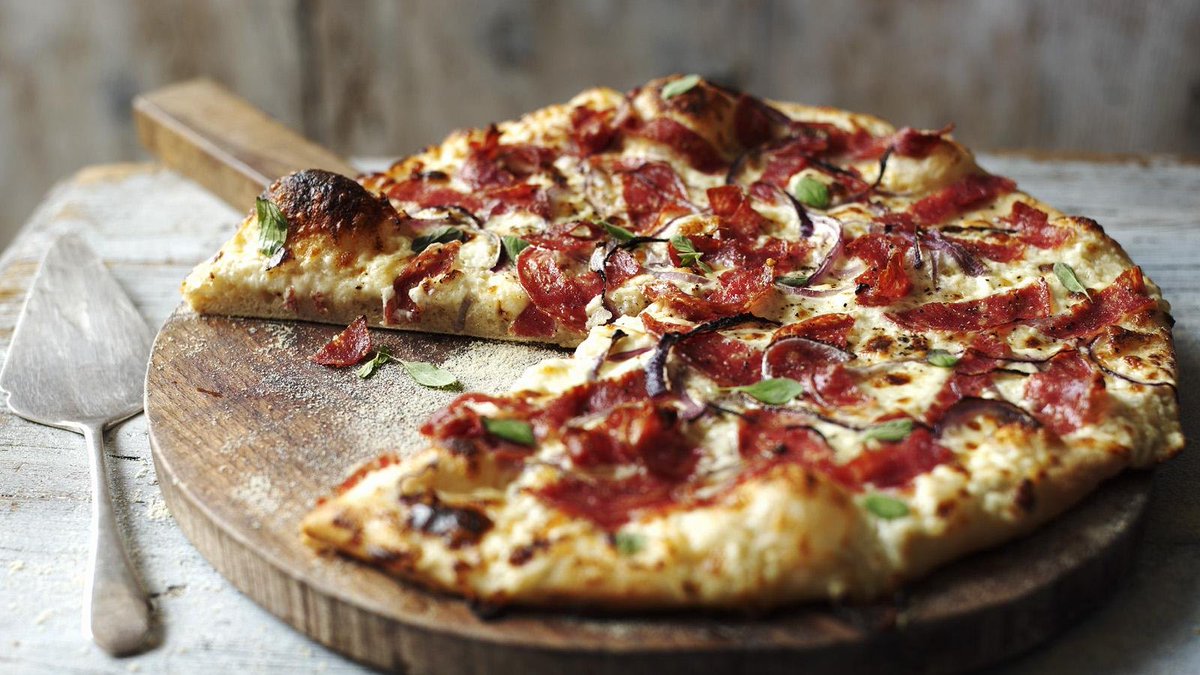 Willowfoxxo's tweet photo. Pizza any day of the week!😋😋 https://t.co/6GMW78OvDD