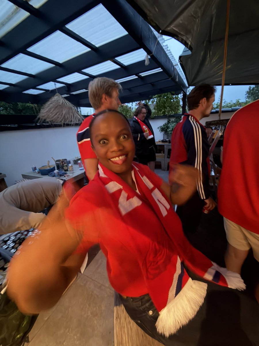 zilevandamme's tweet photo. South Africa we are backing #Norway  today. Thank you for your attention to this matter. PVD.

#NORENG https://t.co/GKba6zMbxM