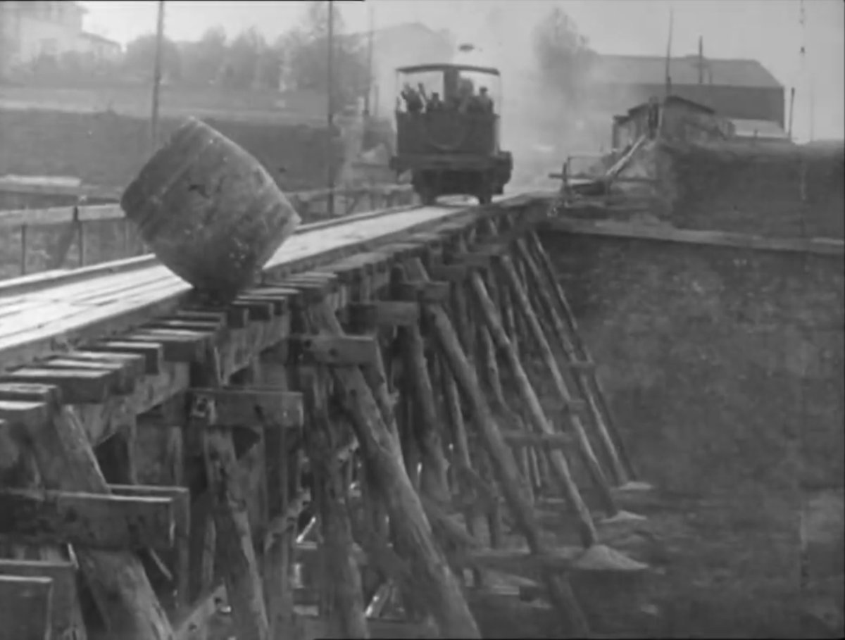 airofwinter's tweet photo. ⋆ une histoire roulante (1906) dir. alice guy https://t.co/OTFaPEuwkm